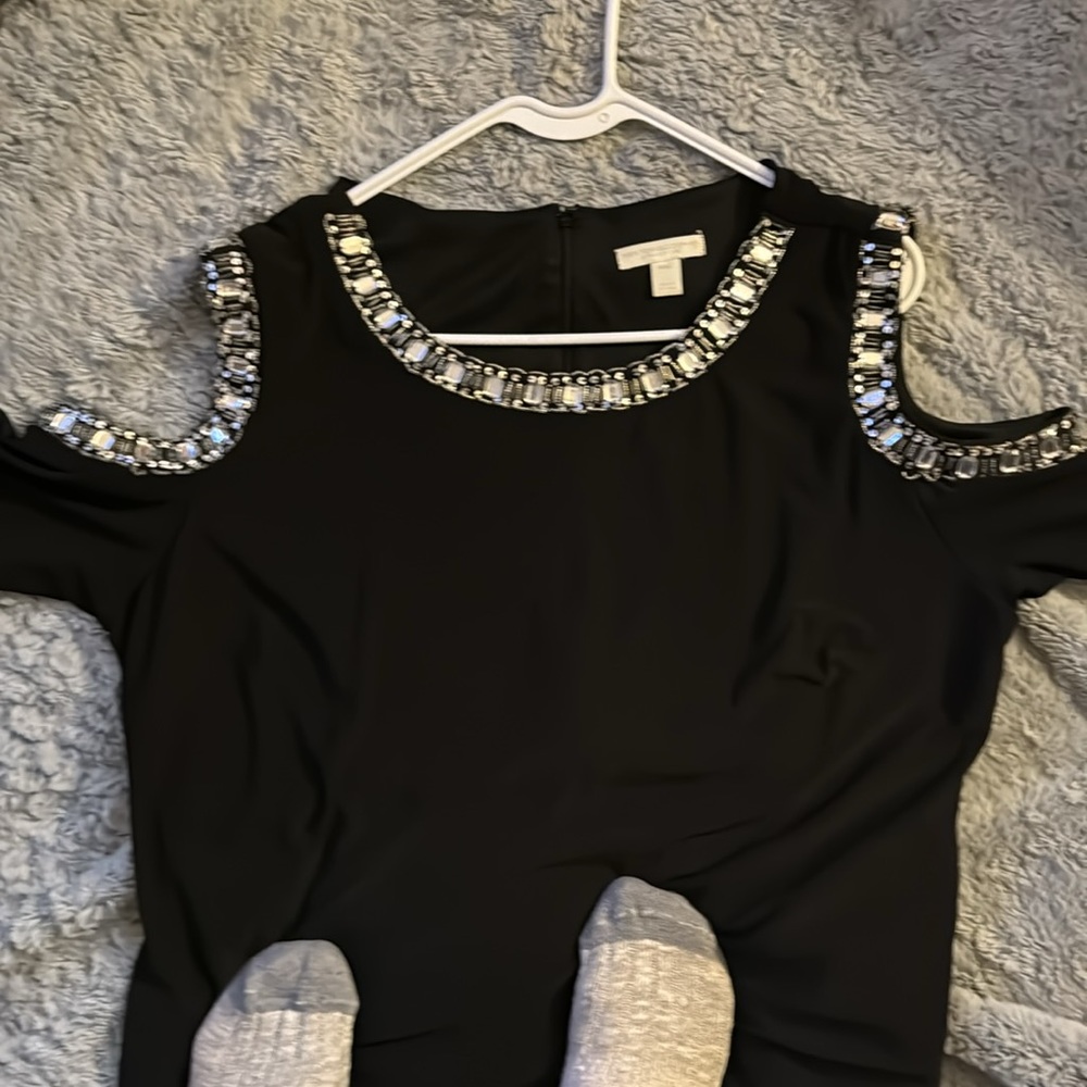 Midi cold shoulder dress. Great condition. - Picture 2 of 2